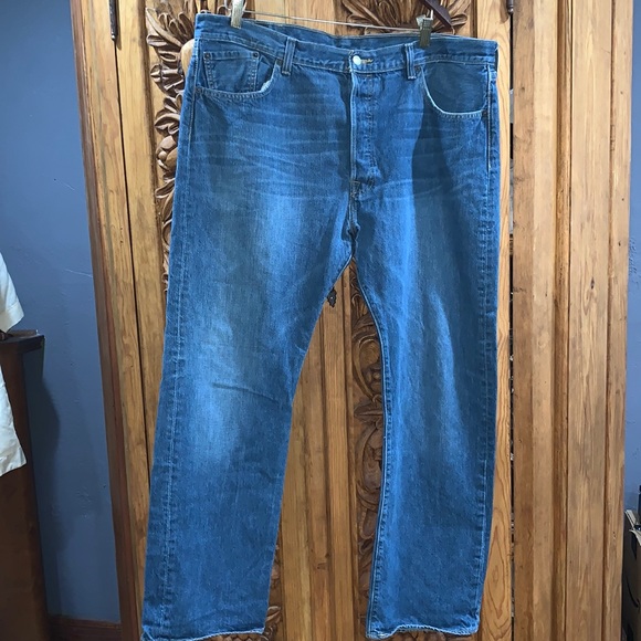 Levi's Other - EUC Levi’s 501 button fly jean 40 x 32